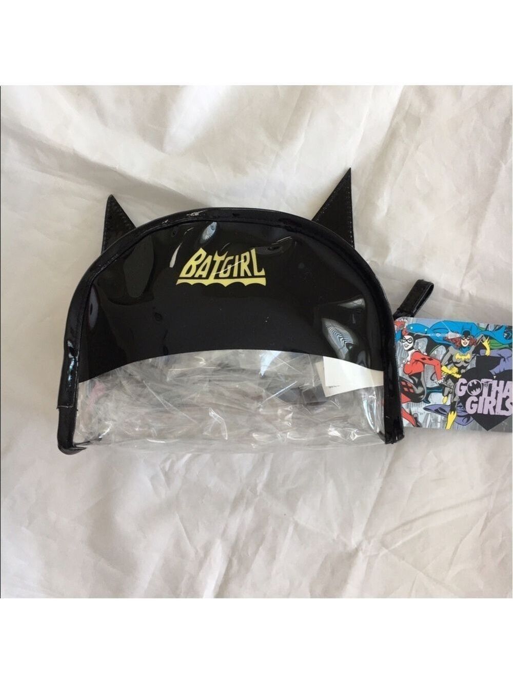 𝅺LONDON Soho's BATGIRL zippered makeup bag. - Picture 2 of 6